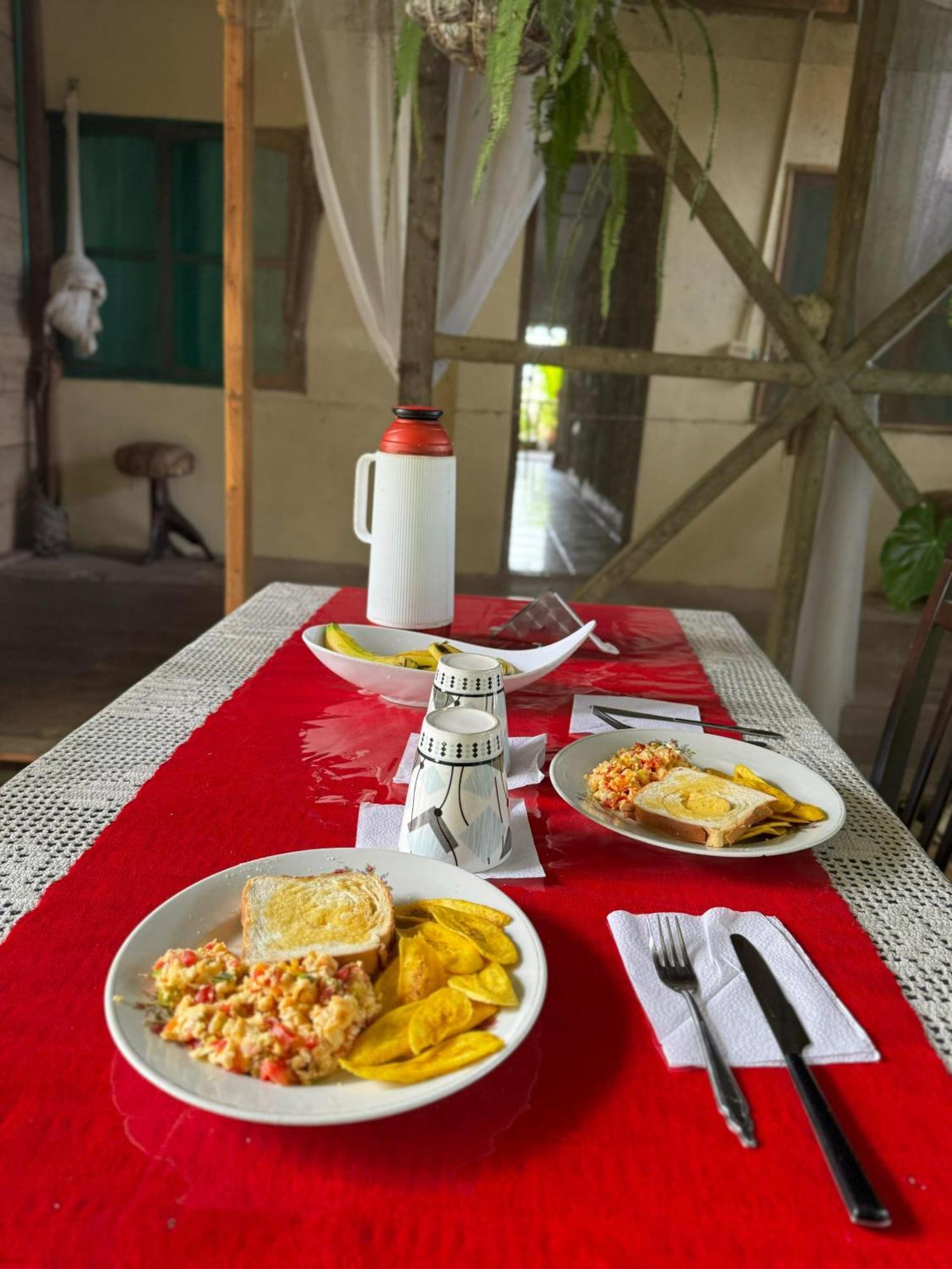 Maiku Amazonas Hotel Puerto Narino Bagian luar foto